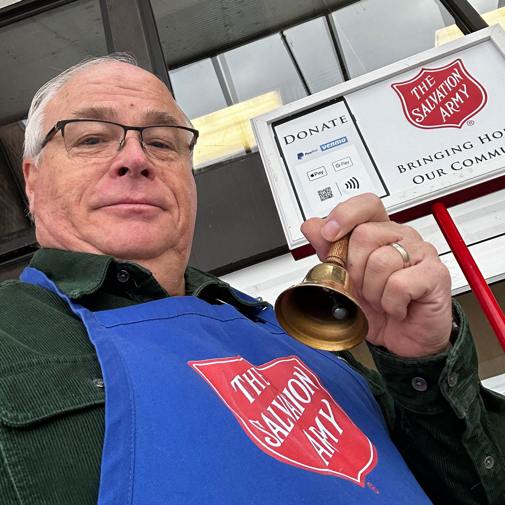 Selfie of Randy volunteering with The Salvation Army